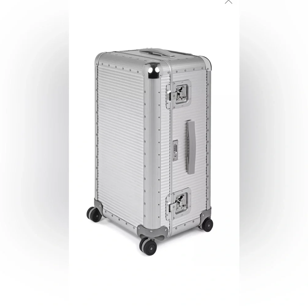 FPM Milano Bank Trunk On Wheels Suitcase 96LT